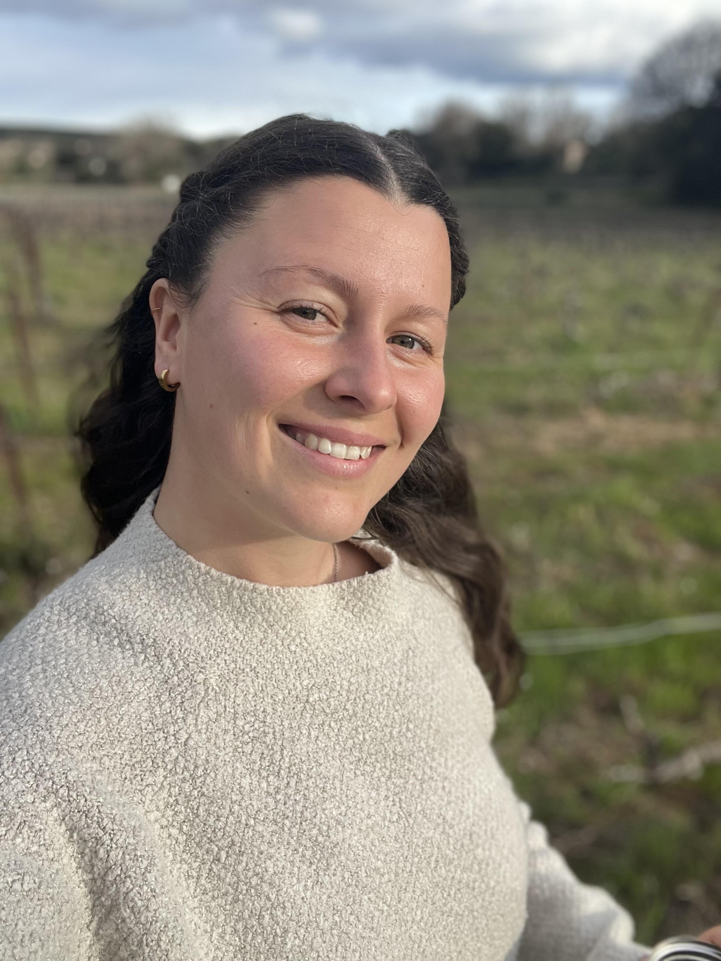 Alicia Leclert praticienne psycho-émotionnelle et coach en bien-être
