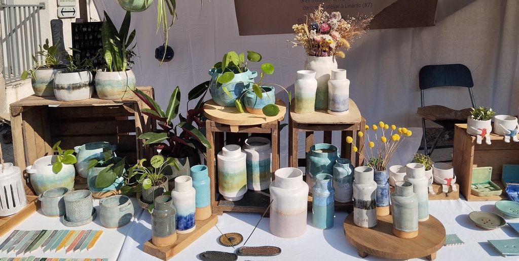 NB Poteries : Créations artisanales en grès, modelage main sans tour