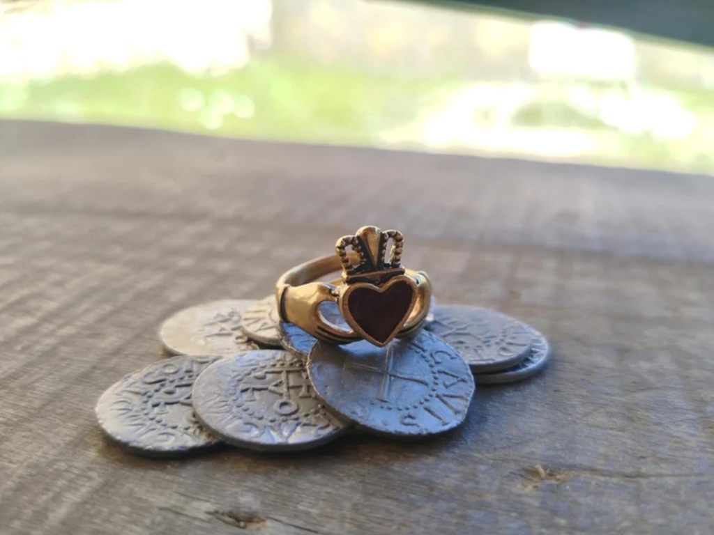 Donnez-nous la taille de votre doigt, nous ajustons gratuitement la bague.