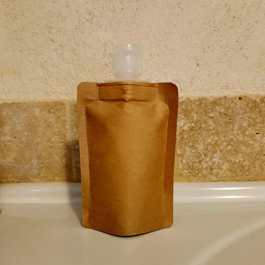 photo le vallier, savon liquide au chaudron