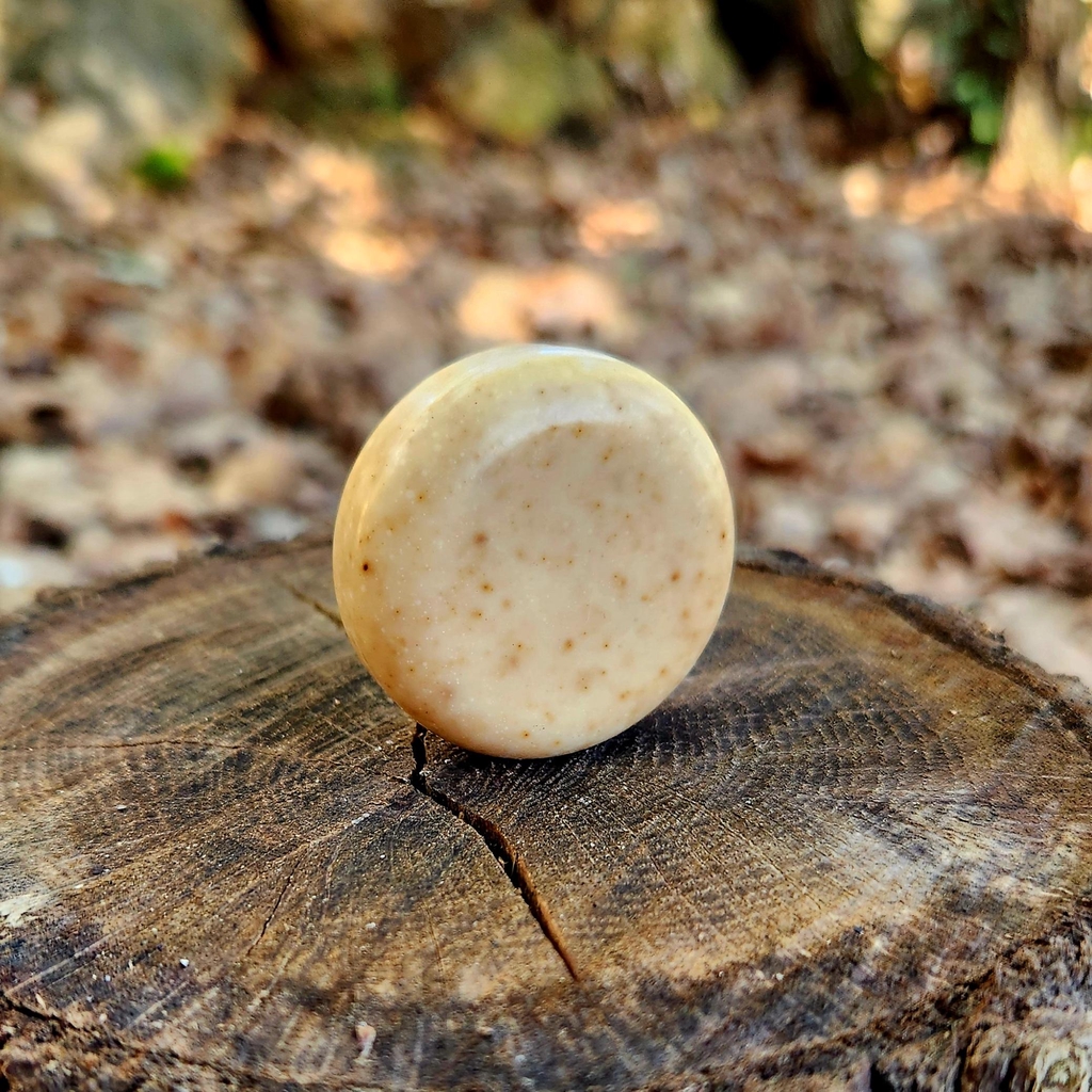 photo le blaireau, savon de rasage