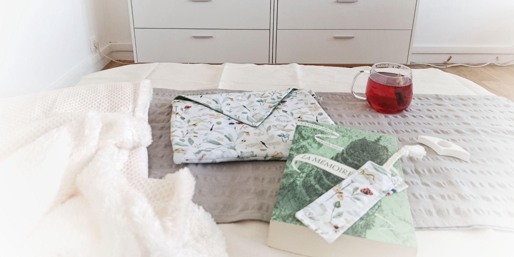 Housses de livres et marque-pages cousus main