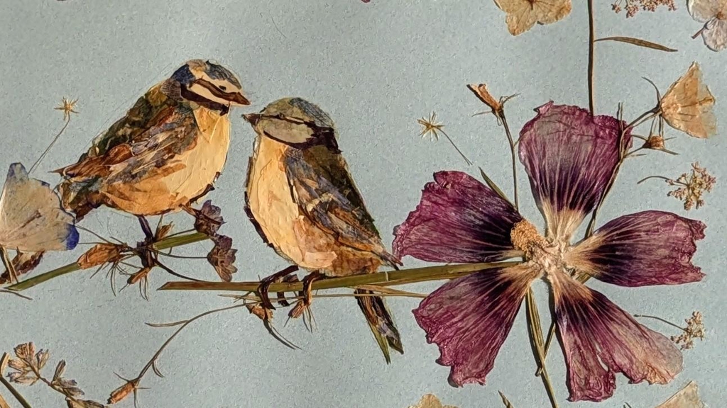 Tableaux en fleurs séchées représentant deux oiseaux, couple mésanges sur branche avec fleur violette, décoration murale, nature cadeau fait main