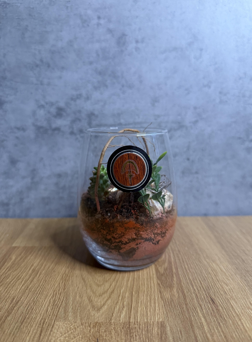 Aynin présente Bowo® - Les Terrariums Art Déco Méditation Nature et Bien-être.