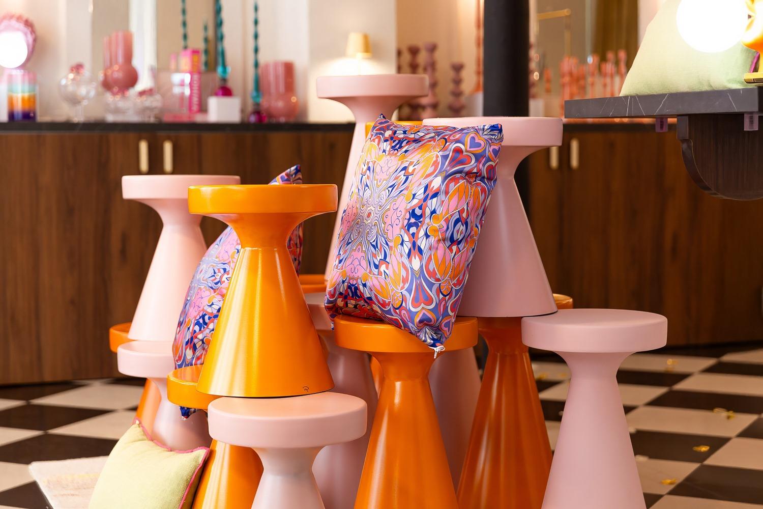 TABLE D'APPOINT