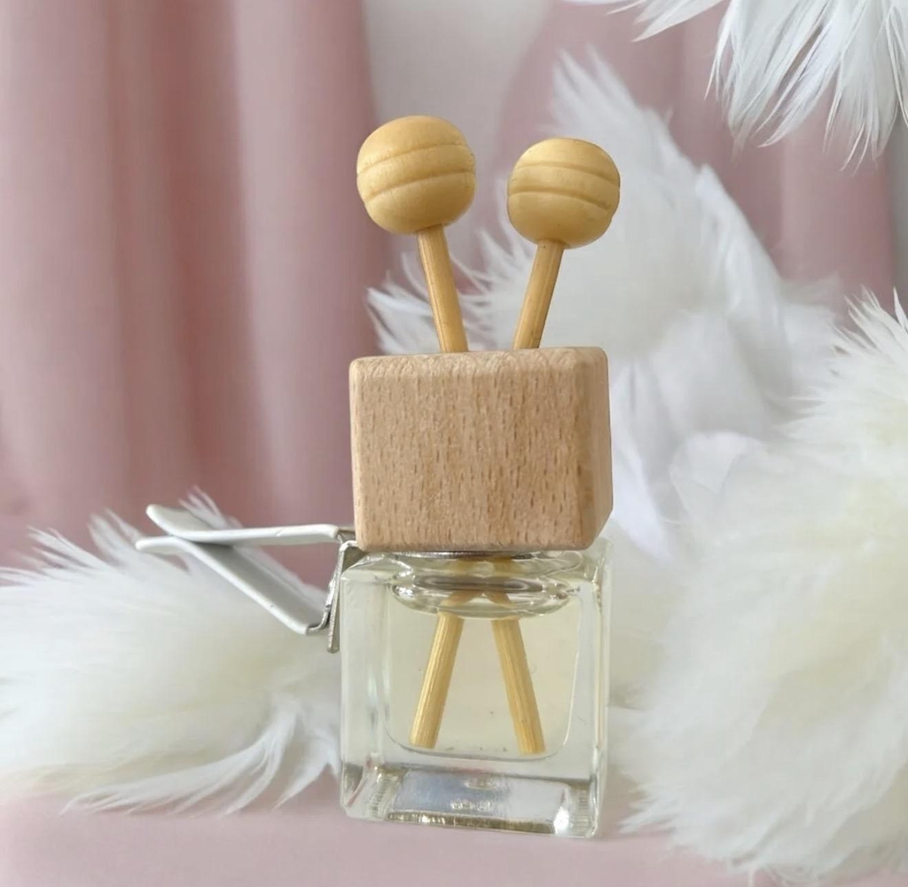 Car vent reed diffuser / air freshener