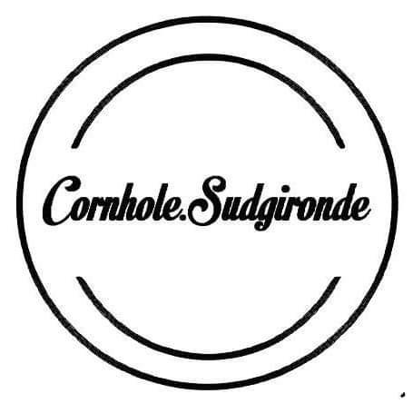 "Découvrez l'élégance française dans chaque lancer : nos planches Cornhole, le summum du savoir-faire à la française!"