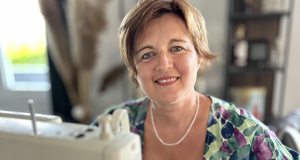 Moi, en train de coudre