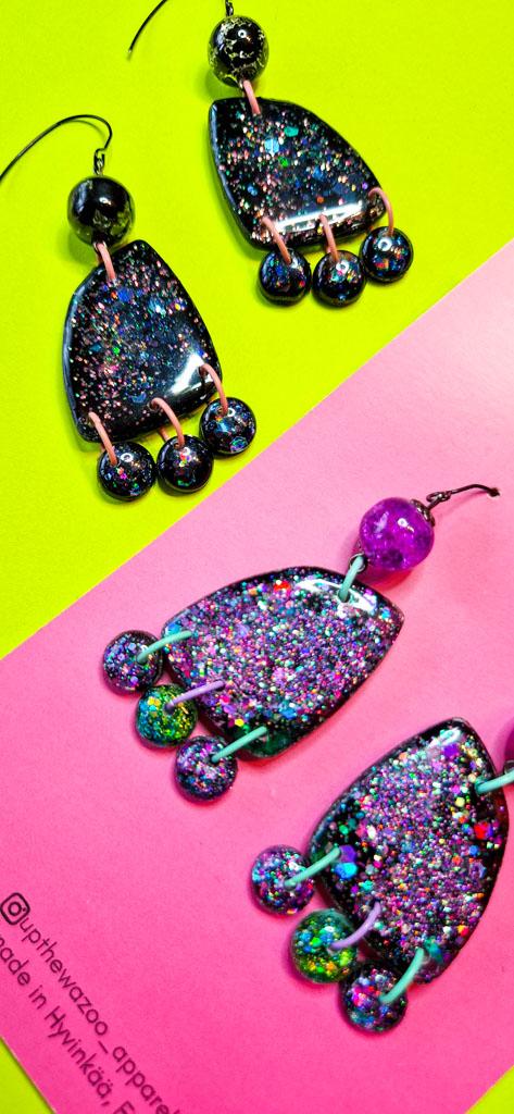 Kategoria: Space Gems. Avaruudellisia glitterkorvakoruja kimalluksen ystäville. Tästä värivaihtoehtoihin. 