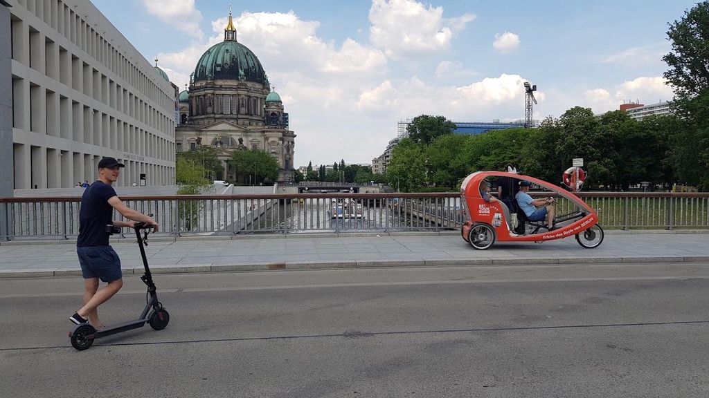 El-køretøjer til bæredygtig logistik og person transport