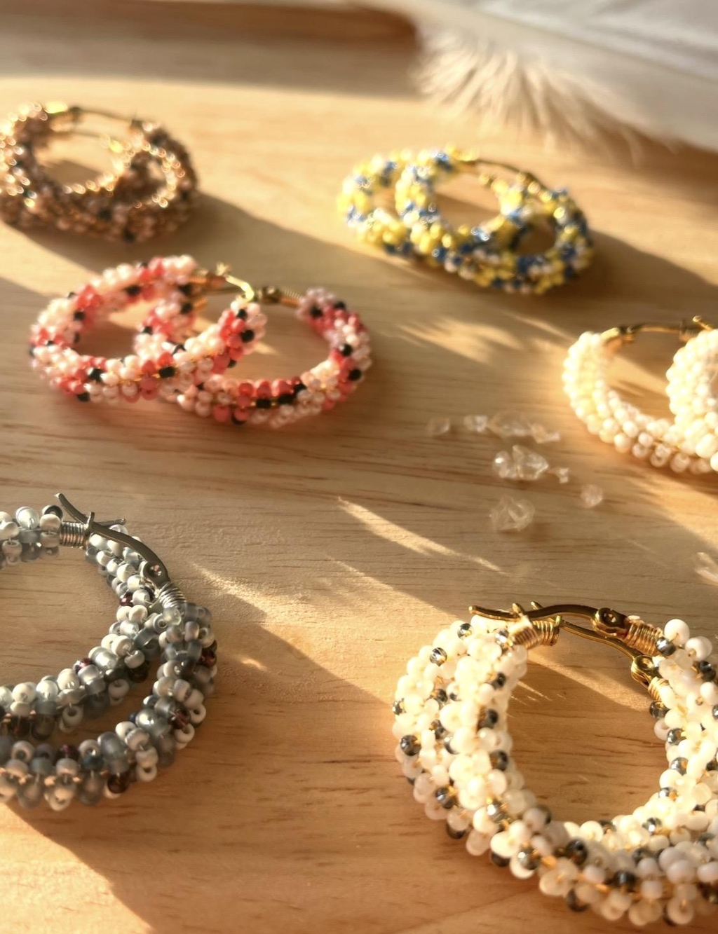 créoles en perles de rocaille