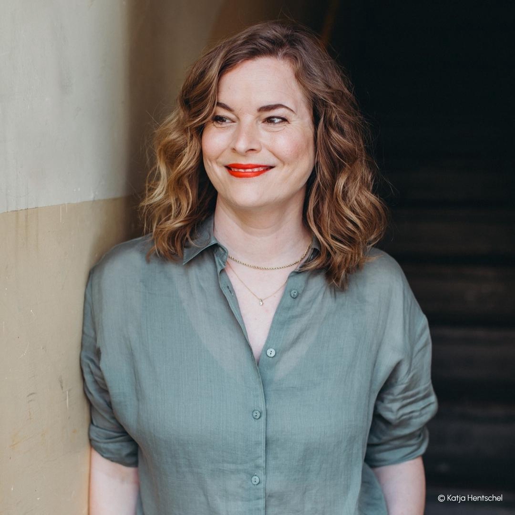 Katja Berlin, Autorin von „Torten der Wahrheit“, im Portrait.