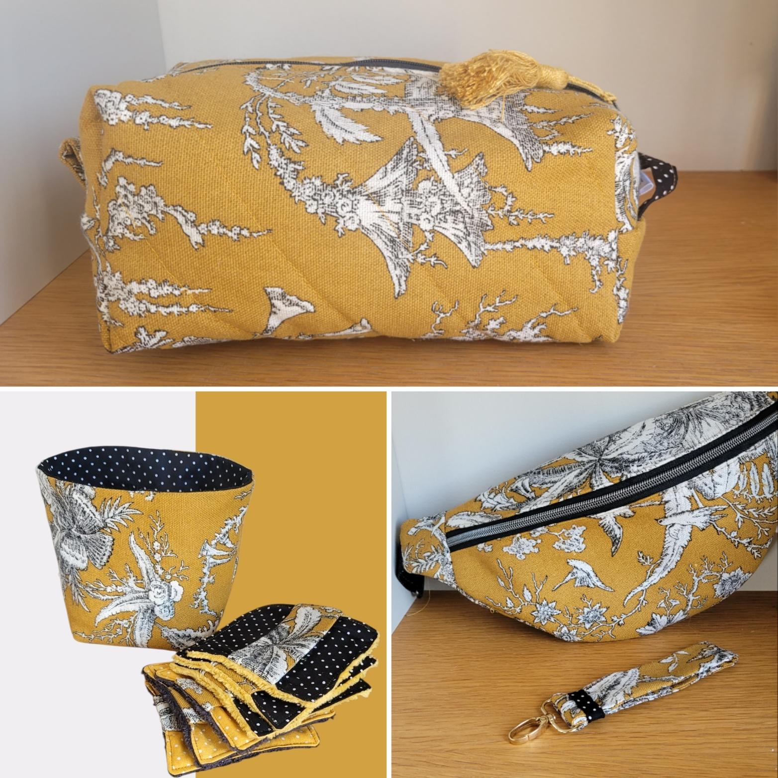 Collection Seraphine : des accessoires artisanaux pour les petits et grands voyages : trousse de toilette, de maquillage, banane, set de lingettes démaquillantes aux motifs végétaux blanc cassé et noir sur fond jaune moutarde