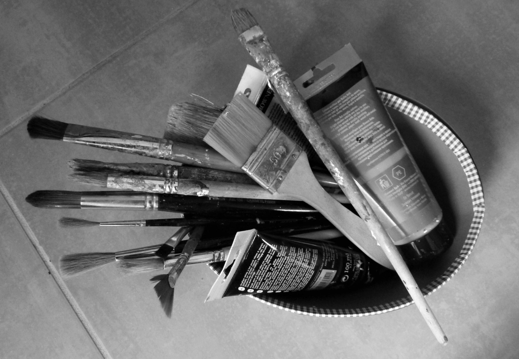 Collection Artistique: Explorez notre ensemble captivant d'œuvres, fusion unique de formes, couleurs et émotions. Accessible à tous, une expérience artistique pour chacun.