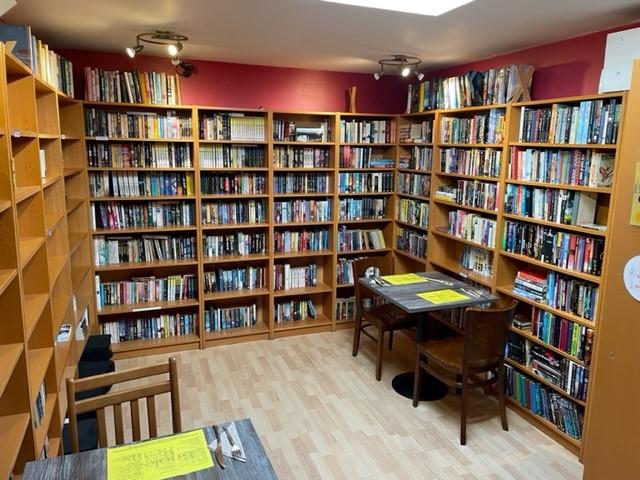 Lots of 2nd hand books ready to continue their journey.