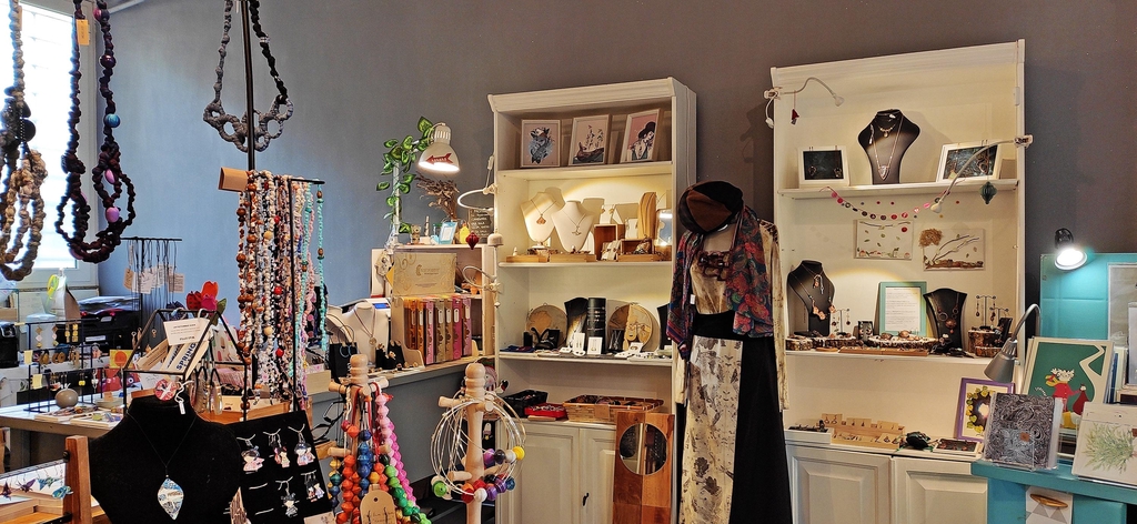 we make on line shop