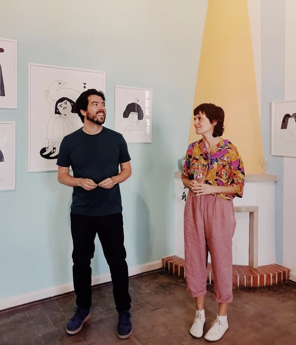 "Fora da órbita onde se escondem os pássaros?" 