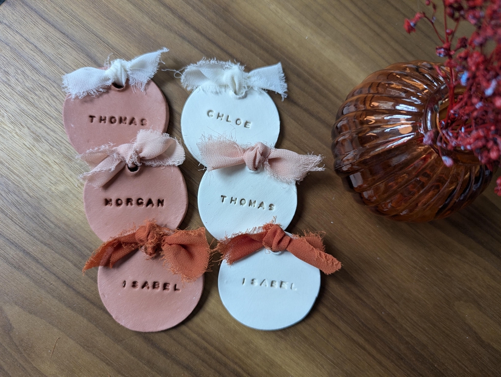 Créations personnalisées faites main pour les mariages, baptêmes & autres jolis événements