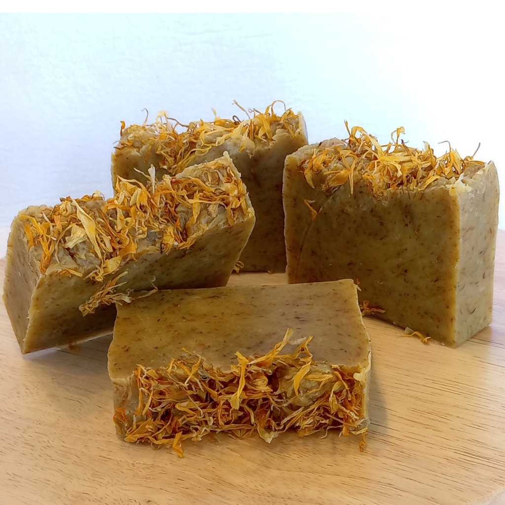 Eva Saboeira
Sabonetes naturais
Feitos com o melhor da natureza