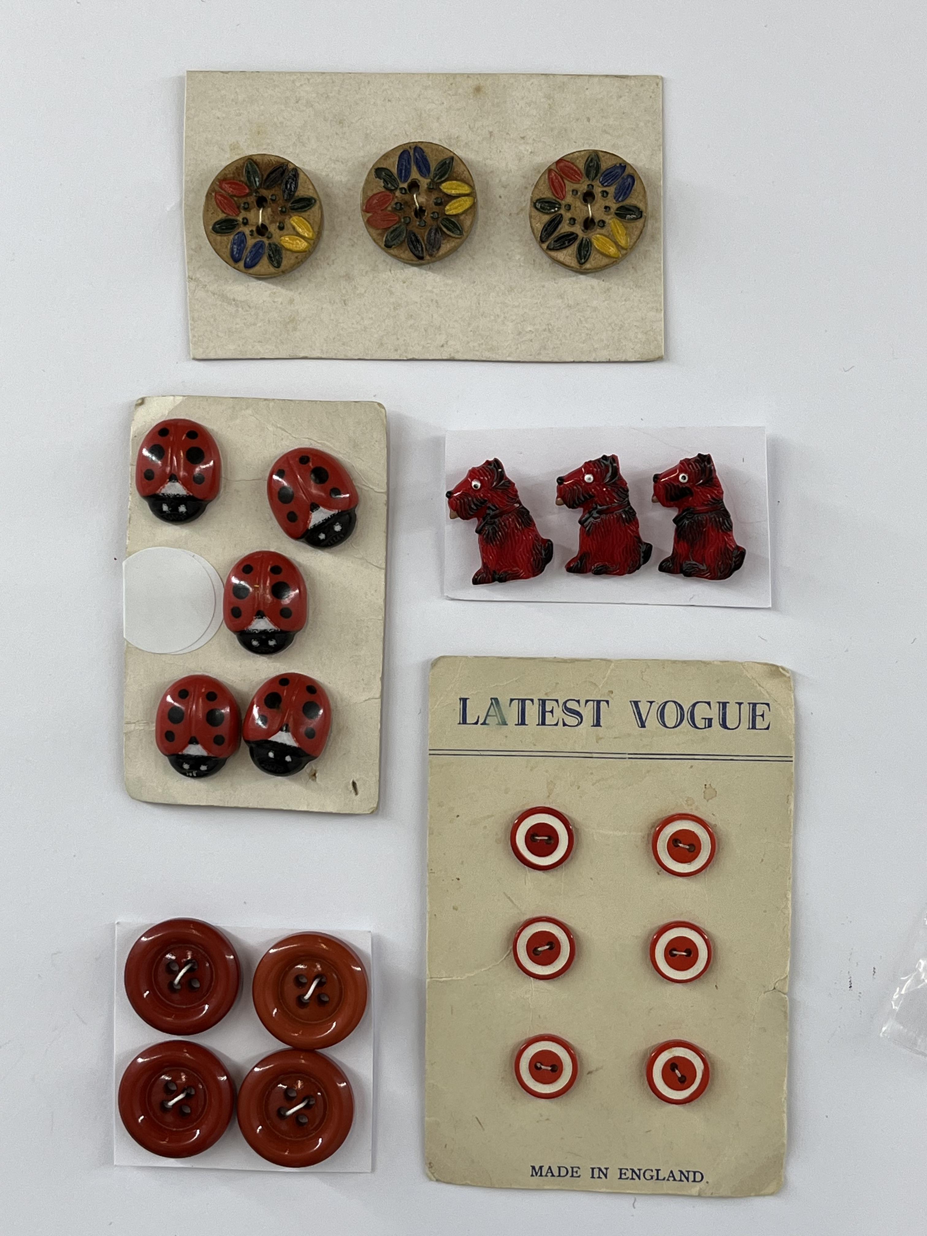 Vintage Buttons Red