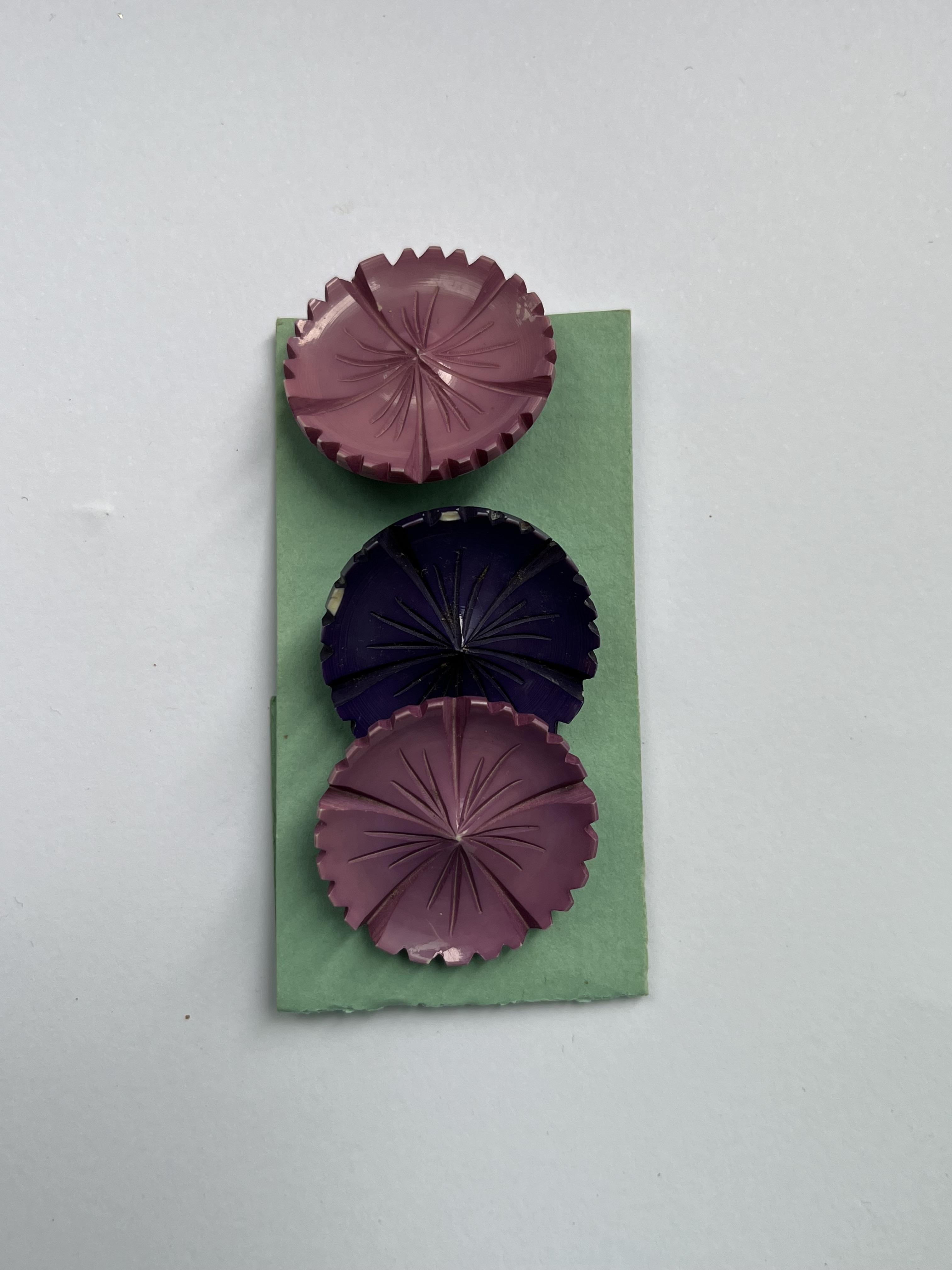 Vintage Buttons Pink/Purple