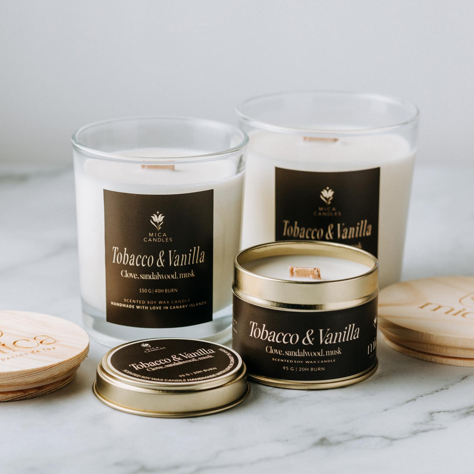 velas de soja hechas en canarias, aromas de otoño Tabaco & vainilla y caramelo salado. Hechas por mica candles.