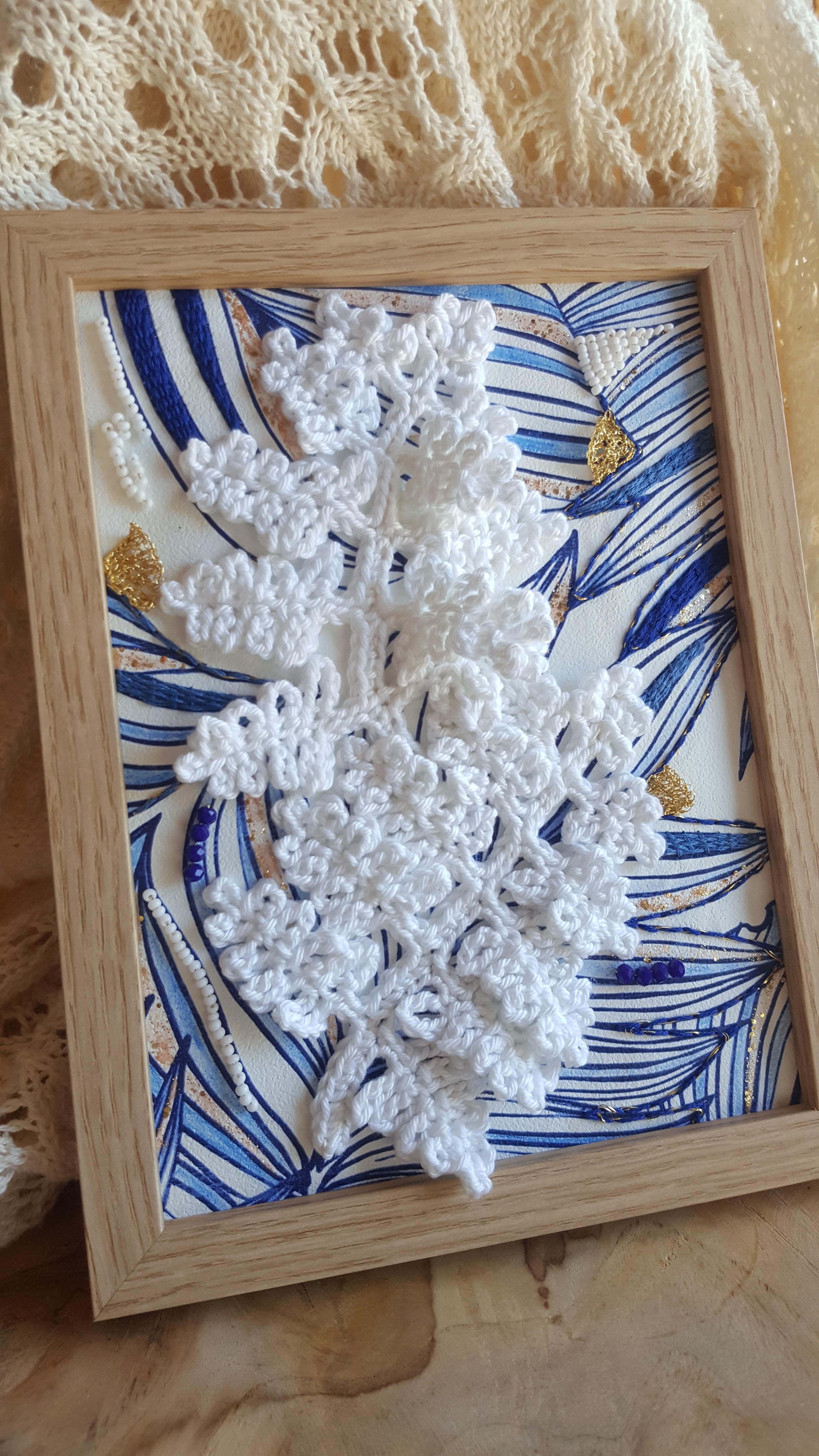 Cadre brodé et crocheté Bord de Mer - Atelier Au petit Brin de maille