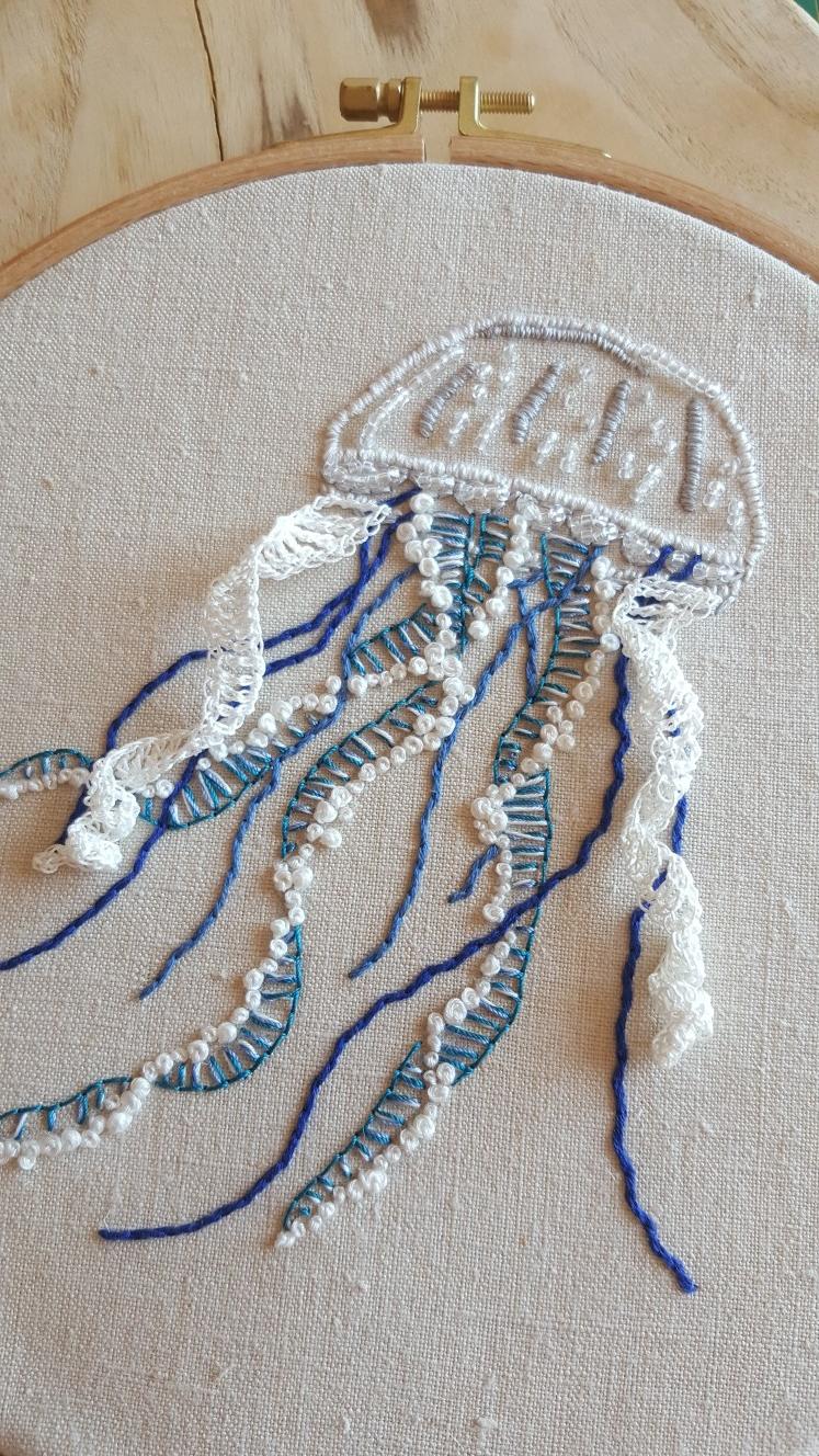 Tambour brodé Medusa - Atelier Au petit Brin de maille