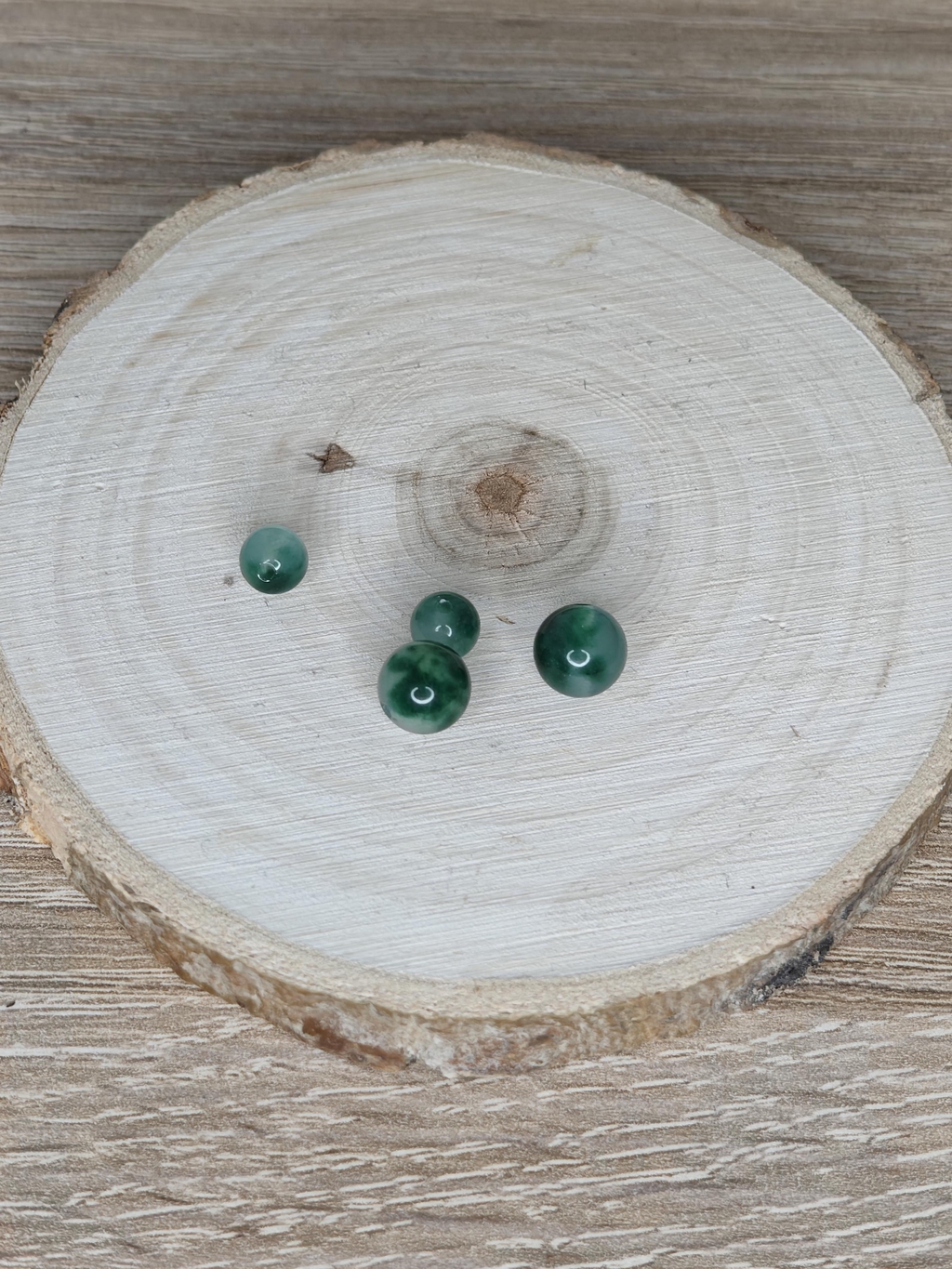 Grüner Chalcedon Edelstein