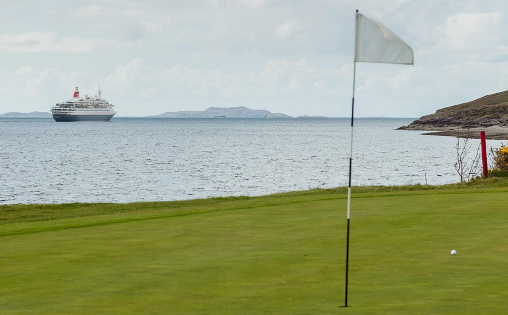 Ullapool Golf Course souveniers and gifts available to buy online and be shipped to UK Addresses.