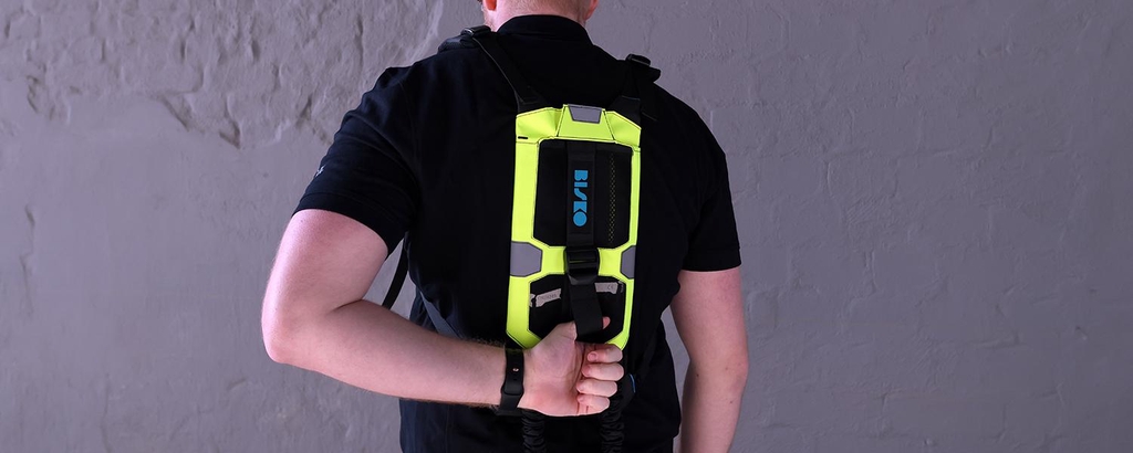 Spine Base steht für hochwertige Ergonomie-Produkte namhafter Hersteller wie EasyExo, HAIX, Schnitzler Rettungsprodukte, Alarmtrakt und mehr. Ob im Einsatz, in der Werkstatt oder auf der Baustelle: Wir bieten Ihnen durchdachte Lösungen, die Sie im Arbeitsalltag unterstützen, entlasten und sicherer machen.