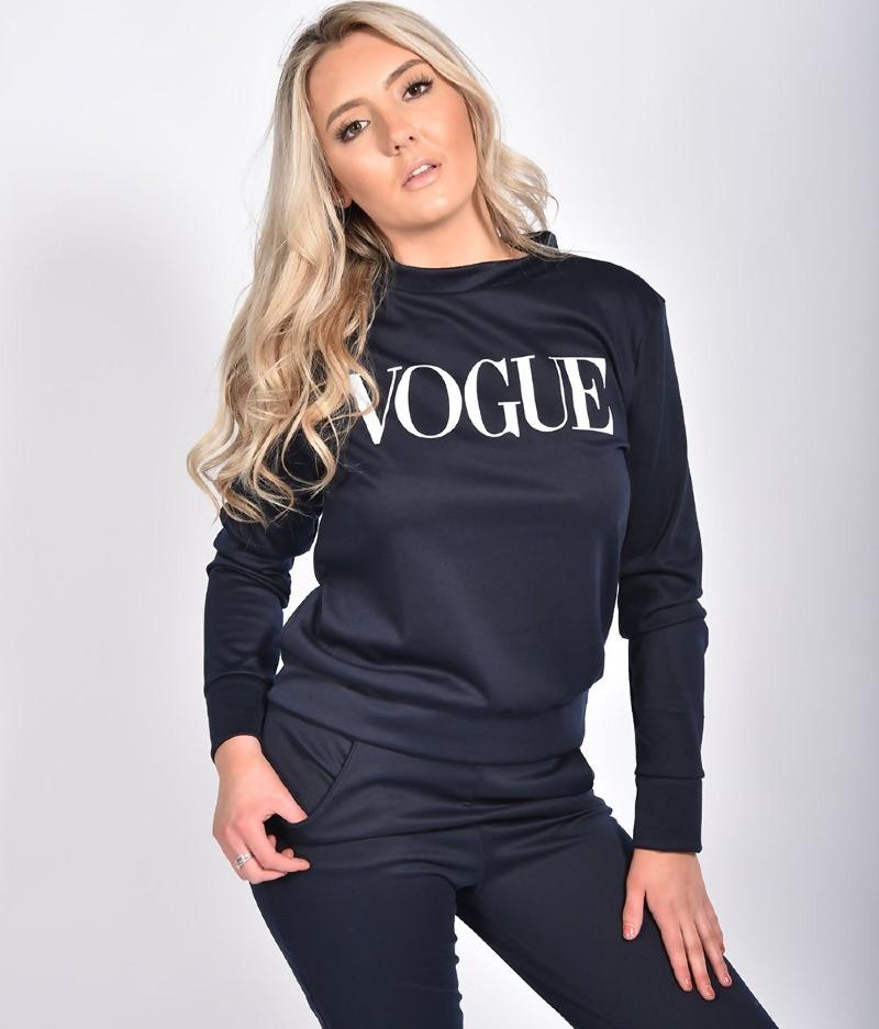 Découvrez les dernières tendances de la mode sur notre boutique en ligne !
Femme - Homme - Enfant