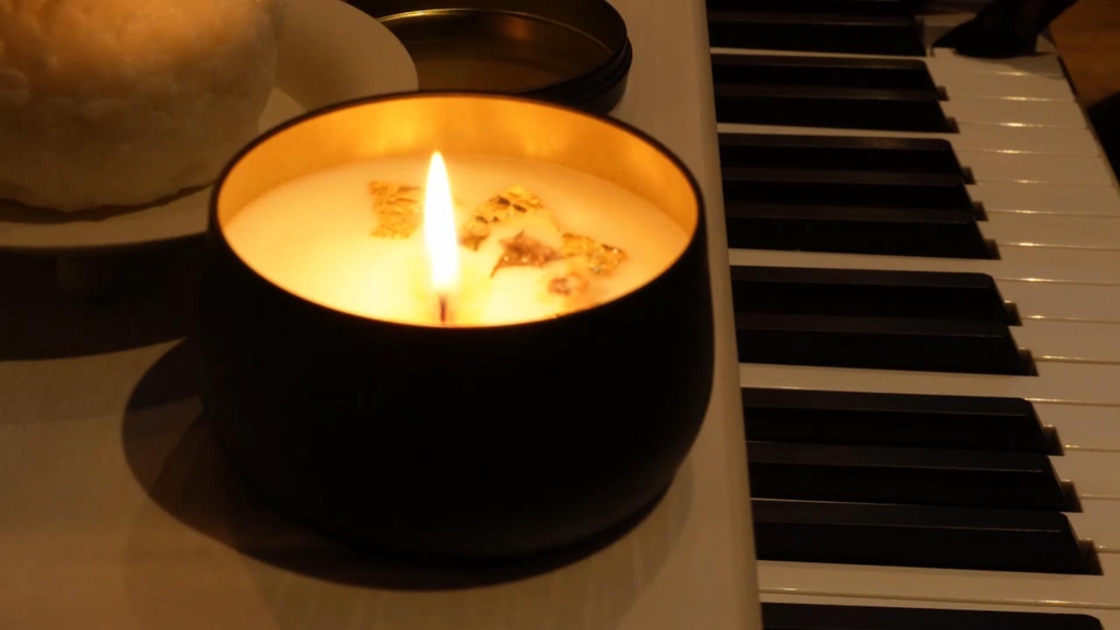 Bougies artisanales apaisantes – faites main en France, dans un univers slow living.