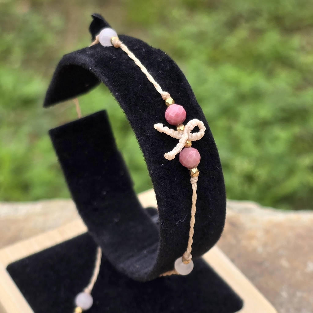Bracelet octobre rose, engagé contre la lutte du cancer du sein, quartz rose