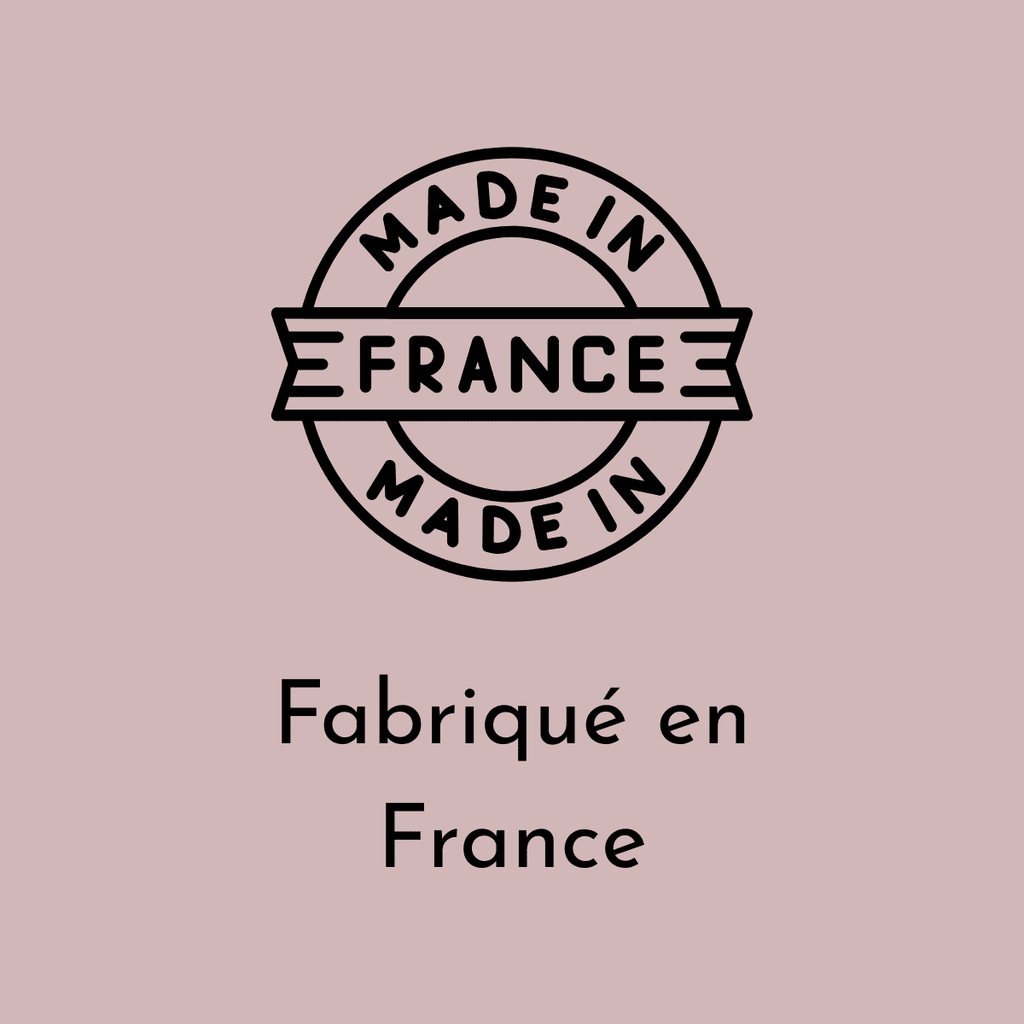 Tout est confectionné en France, dans mon atelier près de Bordeaux.