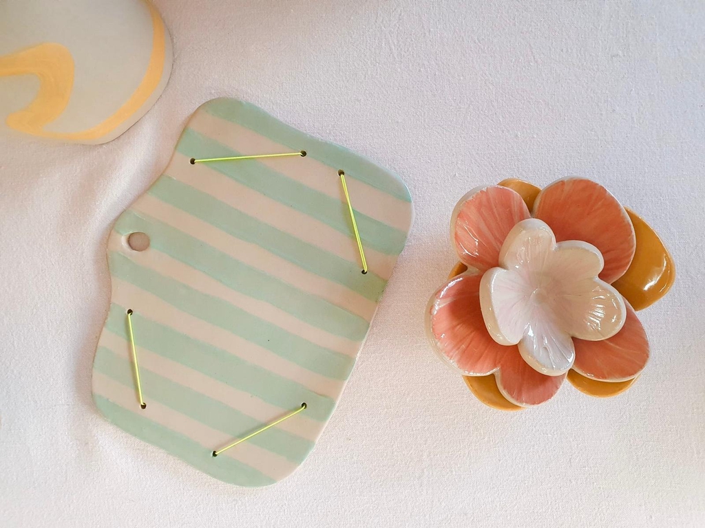 Objets en céramique fait main pour décorer et colorer son intérieur