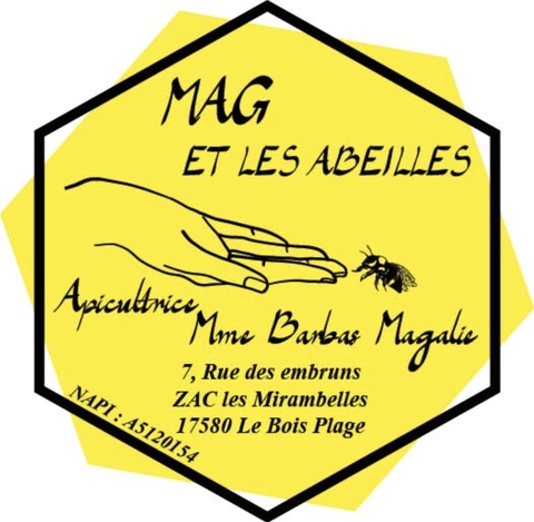 Apicultrice passionnée