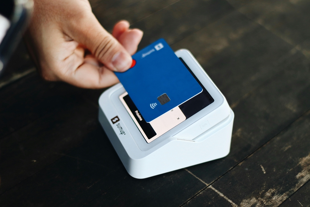 Ein Bezahlterminal für Kartenzahlungen