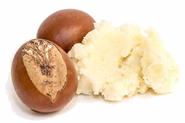 Je privilégie les produits de qualité
​
Mes huiles végétales et beurres sont d’origine bio certifiés
ainsi que les huiles essentielles.

Je privilégie des produits français dans la mesure du possible tels que l’ huile de chanvre, de cameline, de colza, de tournesol le mâcérat de calendula, la bière, les argiles le miel etc……

​

Aucun test n’est effectué sur les animaux.

Je limite l’emballage à une étiquette fourreau en papier kraft de qualité alimentaire.

​

Mes savons sont fabriqués en totalité ou alors enrichi au lait ce qui apportera lors de votre douche de la douceur de l’onctuosité et le plaisir d’avoir une peau nourrie.

​

J’utilise divers laits tels que le lait de chèvre, lait d’ânesse des laits végétaux aussi comme le lait d’avoine et d’amande pour le moment.

Un savon solide est plus économique qu’un gel douche car conservé dans de bonnes conditions il peut être utilisé beaucoup plus longtemps et n’ aura pas besoin d’emballage plastique.

​

J’utilise également des huiles essentielles qui sont certifiées d’agricultures biologiques.

​