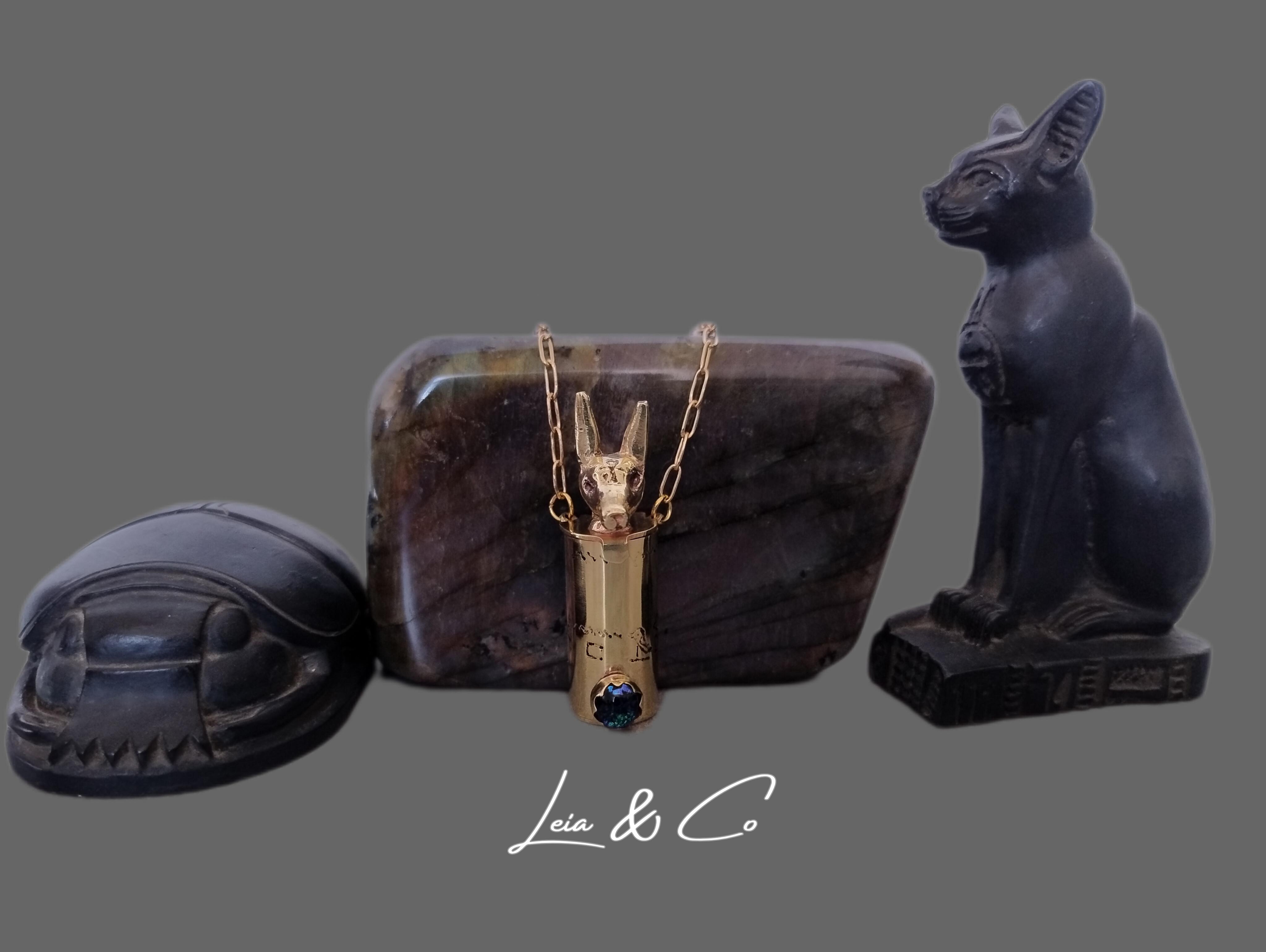 Collier urne Anubis